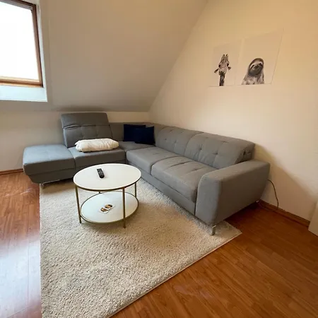 Jonnyssleepover Apartment *